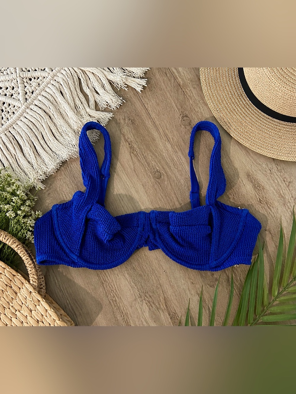Good American Blue Textured Underwire Bikini Top NWT Size XL Capri Blue
